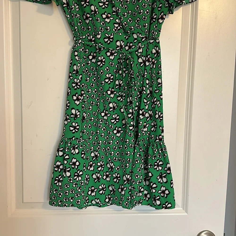 Topshop Green Floral Dress - Size 4